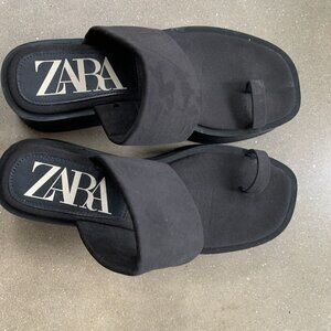 Zara Women's Platform Sandals (Size 38 / 7/7.5 )